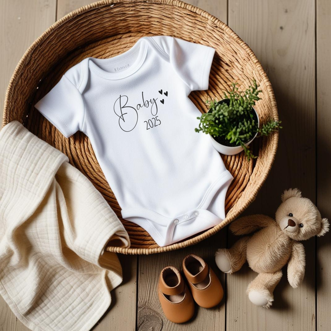 Baby Langarmshirt zur Schwangerschaftsverkündung - Baby 2025