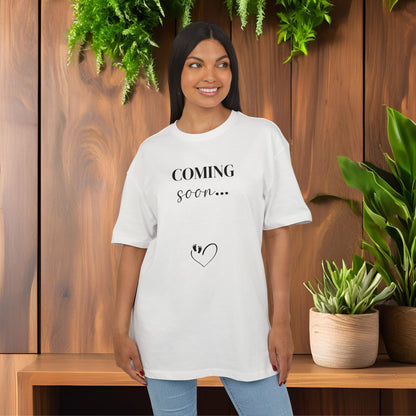 Oversized T-Shirt zur Schwangerschaftsverkündung "coming soon"